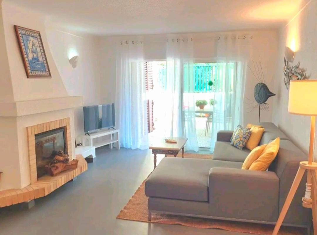 Seaside Sunflower Holiday home